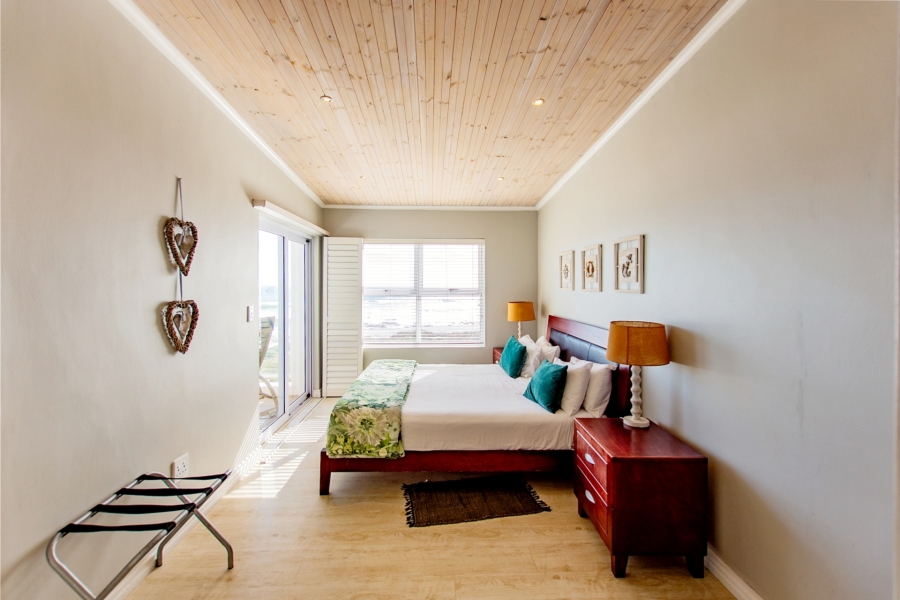 9 Bedroom Property for Sale in Shelley Point Western Cape